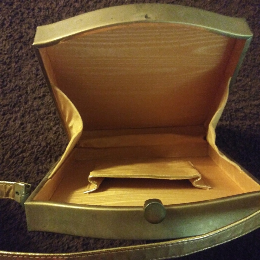 Hand bag - Picture 2 of 3